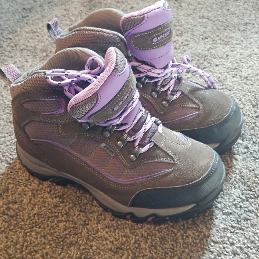 Hi-tech boots